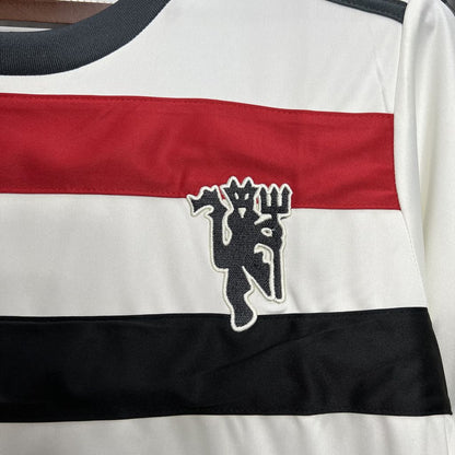 Terceira camisa do Manchester United 2024/25