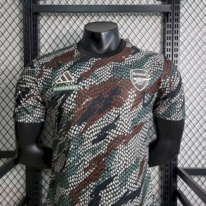 Camisa Maharishi do Arsenal 2023/24, versão de jogador
