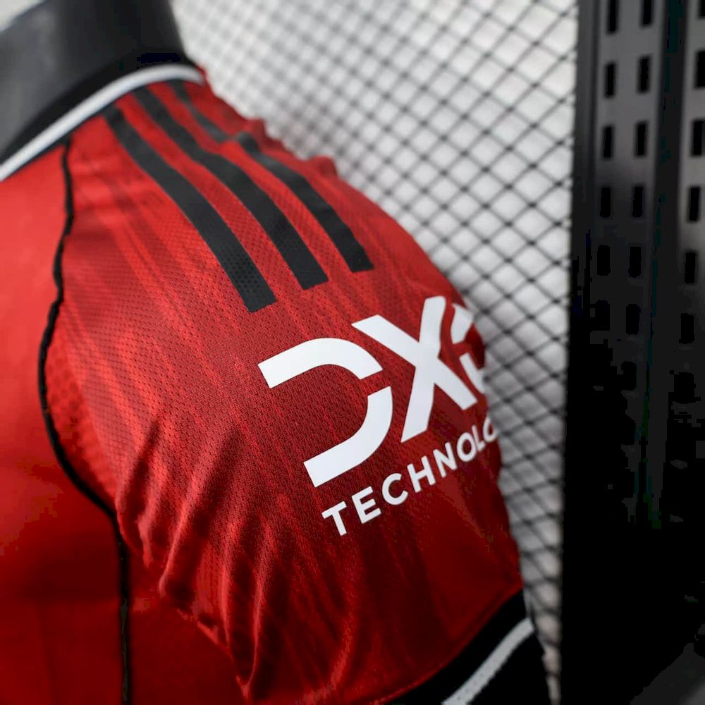 Men's Manchester United 2025/26 Home Jersey Player Version