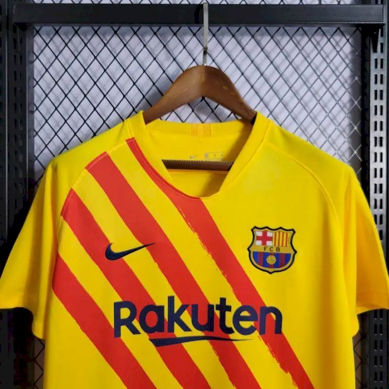 Quarta camisa retrô do Barcelona 2019/20