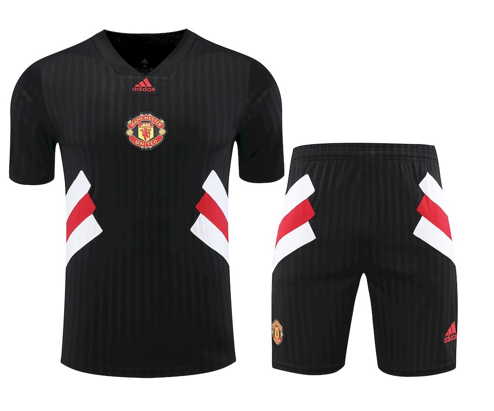 Camisa de treino adulto + short Manchester United 2023/24 418
