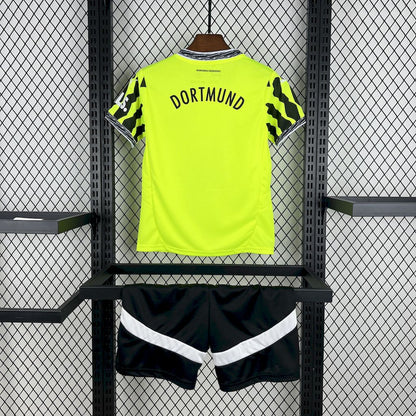 Borussia Dortmund 2025/26 Special Kids Kit