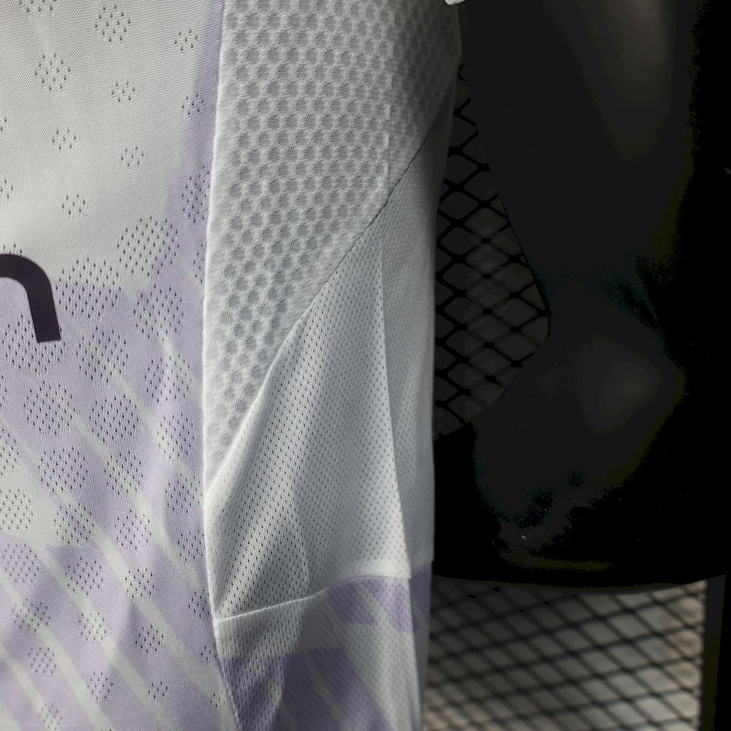 Men's Manchester United 2025/26 Away Jersey Player Version