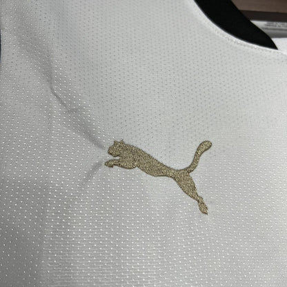 Camisa titular do Valencia 2024/25