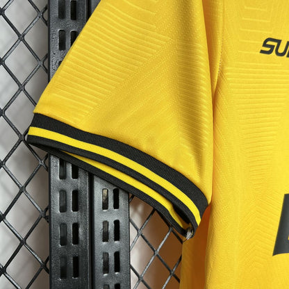 Camisa titular do Wolves 2024/25