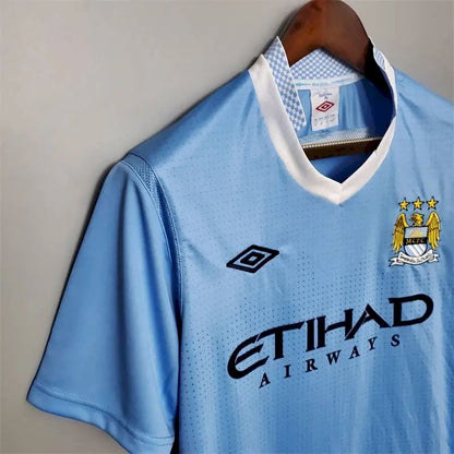 Camisa retrô do Manchester City 2011/12