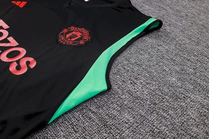 Camiseta regata e short adulto Manchester United 2023/24 815