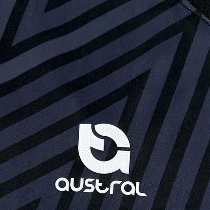 Camisa de goleiro preta do Racing de Santander 2024/25